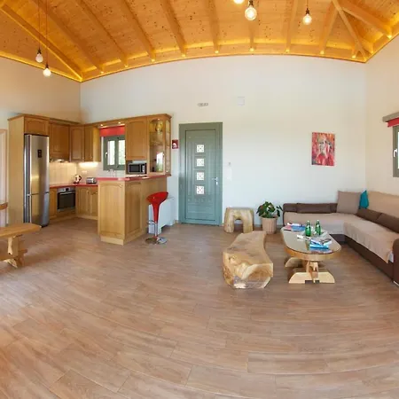 Sleeps 6 Pool Wifi