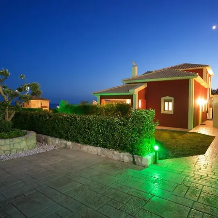 Sleeps 6 Pool Wifi * Mousata